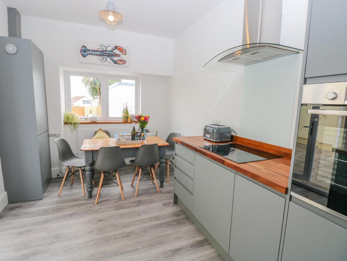 54 Pencoed Road Villa Burry Port Buitenkant foto