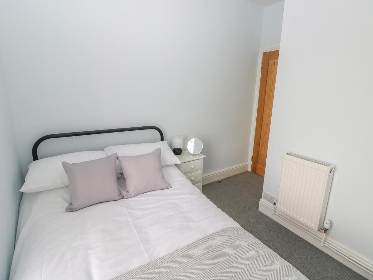 54 Pencoed Road Villa Burry Port Buitenkant foto