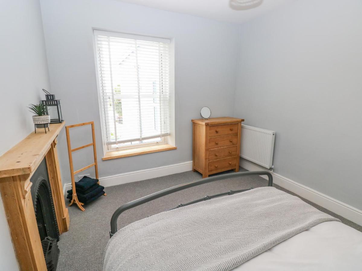 54 Pencoed Road Villa Burry Port Buitenkant foto